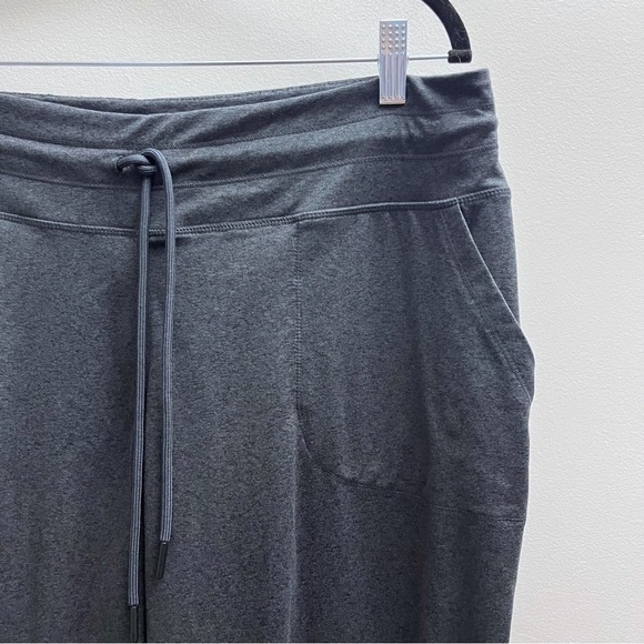 Lole Grey Relaxed Fit Casual High Waisted Ankle Joggers Size XL - Picture 3 of 9